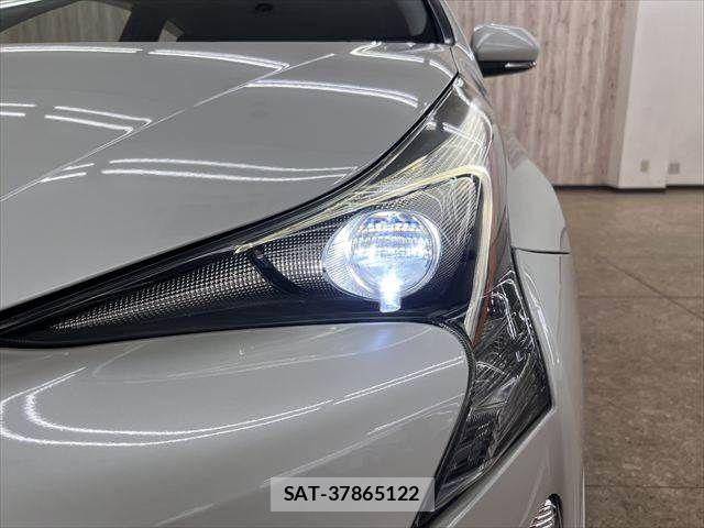 Toyota PRIUS 2017-09 7223732-10