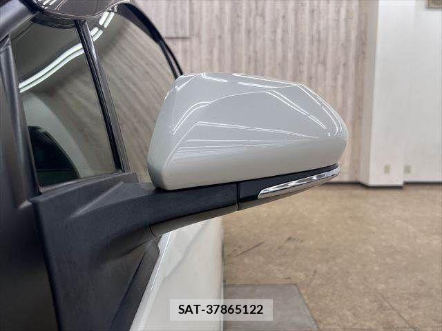 Toyota PRIUS 2017-09 7223732-24