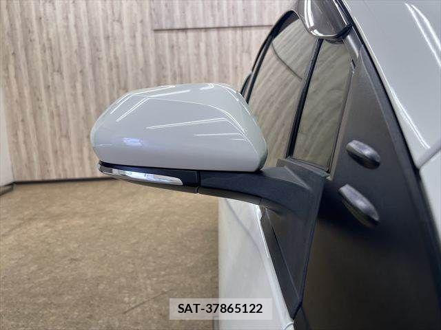 Toyota PRIUS 2017-09 7223732-25