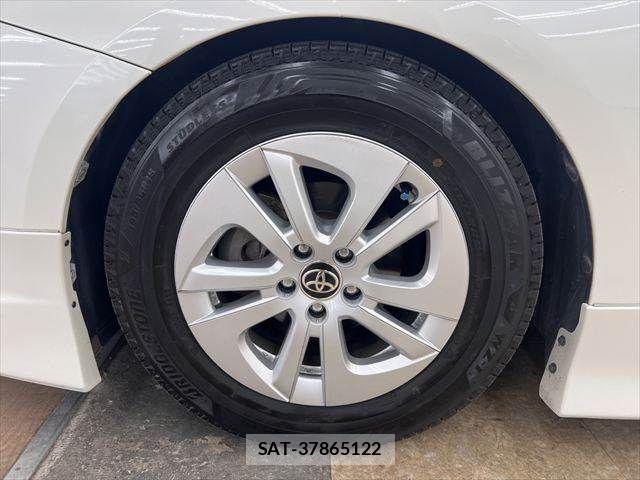 Toyota PRIUS 2017-09 7223732-28