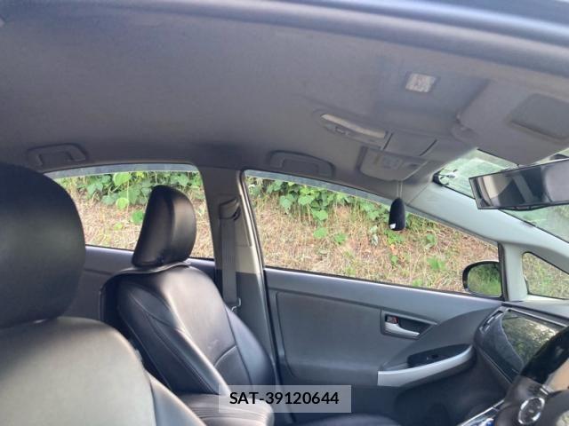 Toyota PRIUS 2010-08 7218334-10