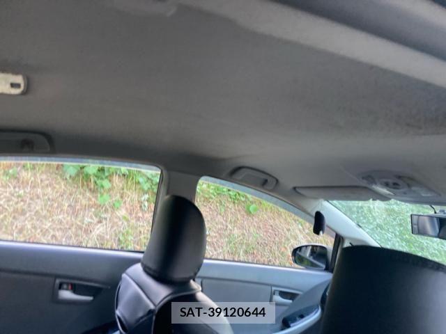 Toyota PRIUS 2010-08 7218334-11