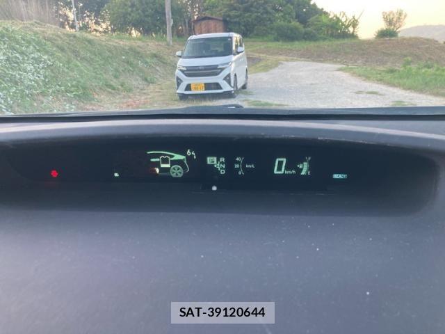 Toyota PRIUS 2010-08 7218334-16