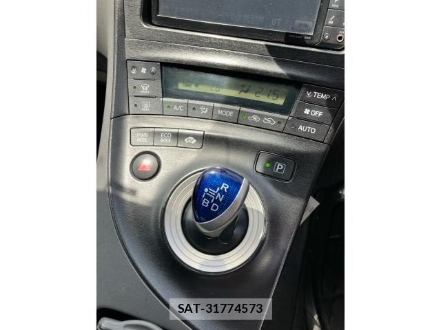 Toyota PRIUS 2010-07 7215800-14