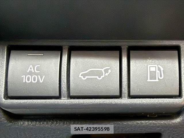 Toyota PRIUS 2024-03 7223844-25