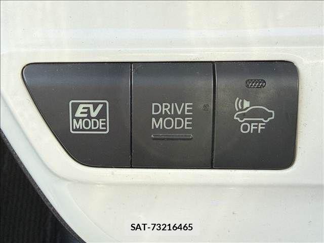 Toyota PRIUS 2018-02 7223743-13