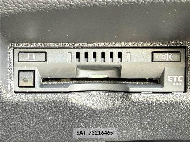 Toyota PRIUS 2018-02 7223743-16