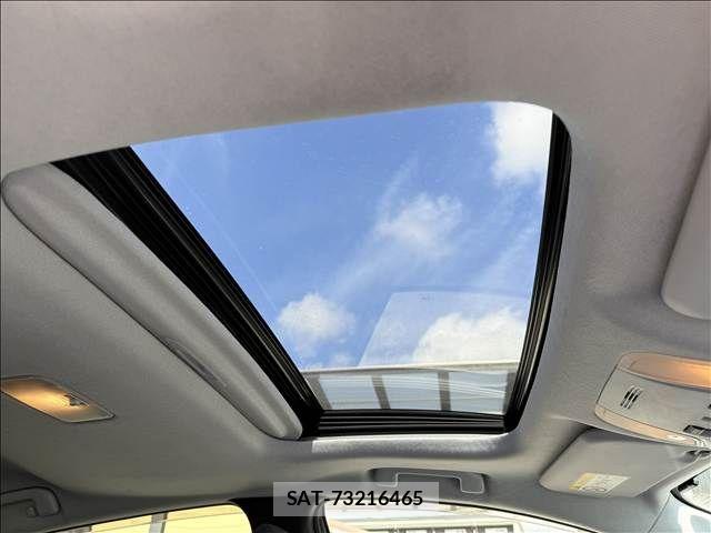 Toyota PRIUS 2018-02 7223743-3