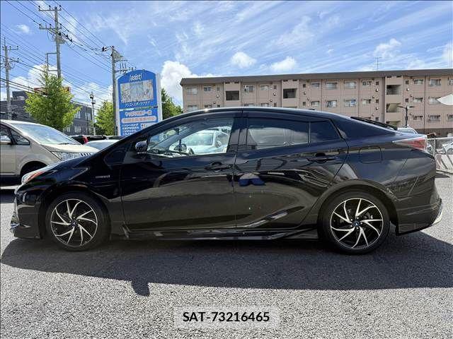 Toyota PRIUS 2018-02 7223743-5
