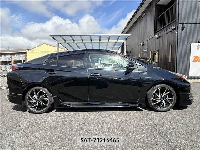 Toyota PRIUS 2018-02 7223743-6