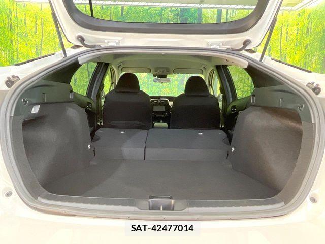 Toyota PRIUS 2019-04 7223767-9