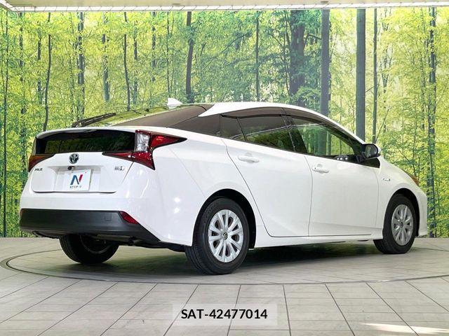 Toyota PRIUS 2019-04 7223767-16