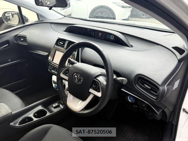 Toyota PRIUS 2017-10 7223737-10