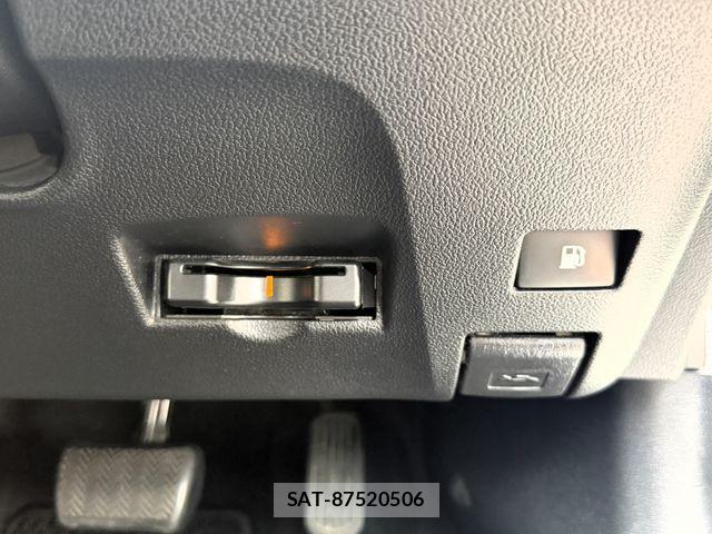 Toyota PRIUS 2017-10 7223737-16