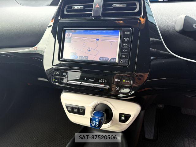 Toyota PRIUS 2017-10 7223737-19