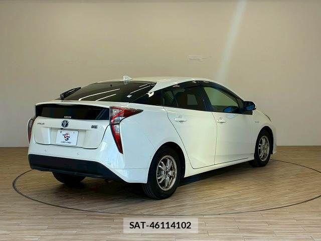 Toyota PRIUS 2017-12 7223735-14