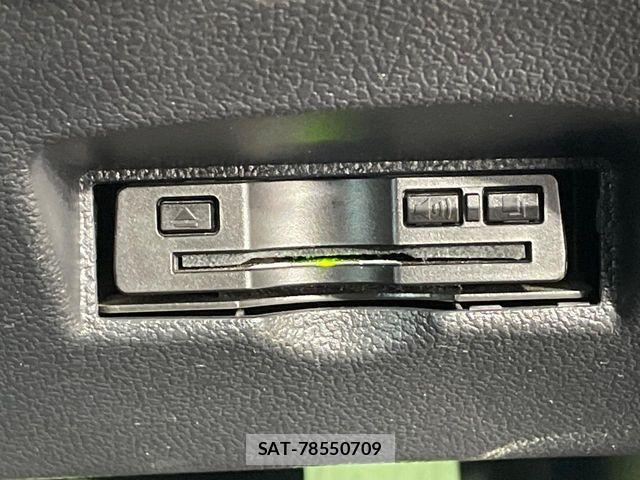 Toyota PRIUS 2019-03 7223757-6