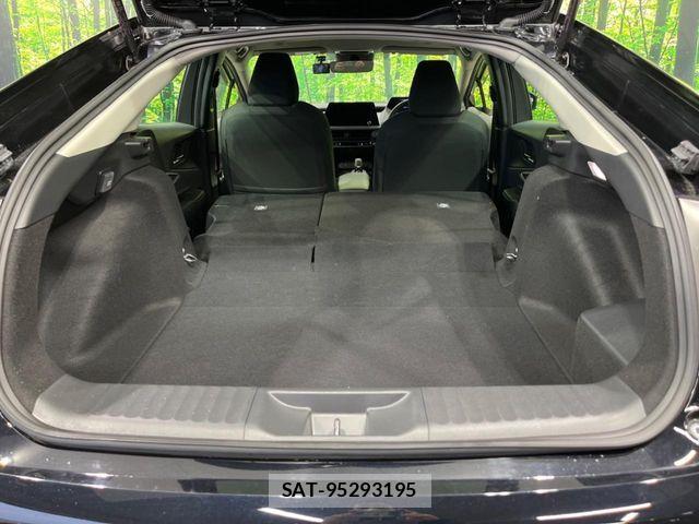 Toyota PRIUS 2024-03 7223841-9