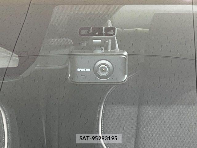 Toyota PRIUS 2024-03 7223841-5