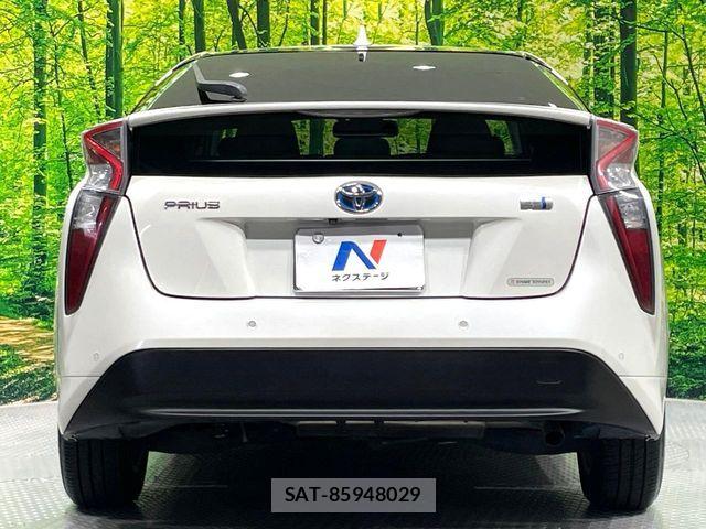 Toyota PRIUS 2016-12 7223709-14