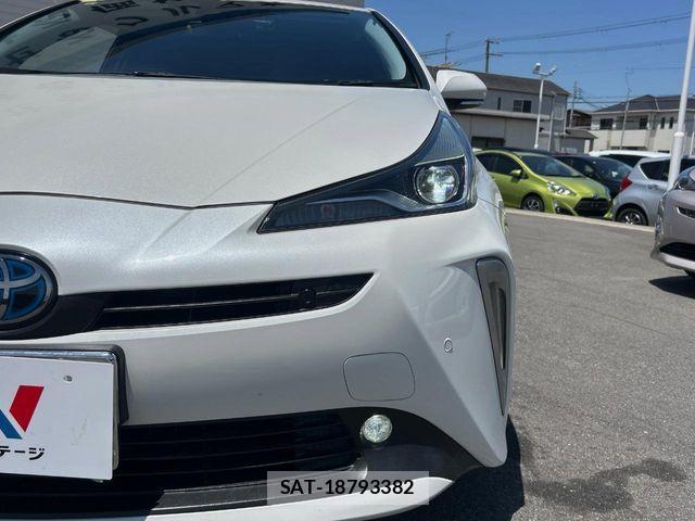 Toyota PRIUS 2021-11 7223790-12
