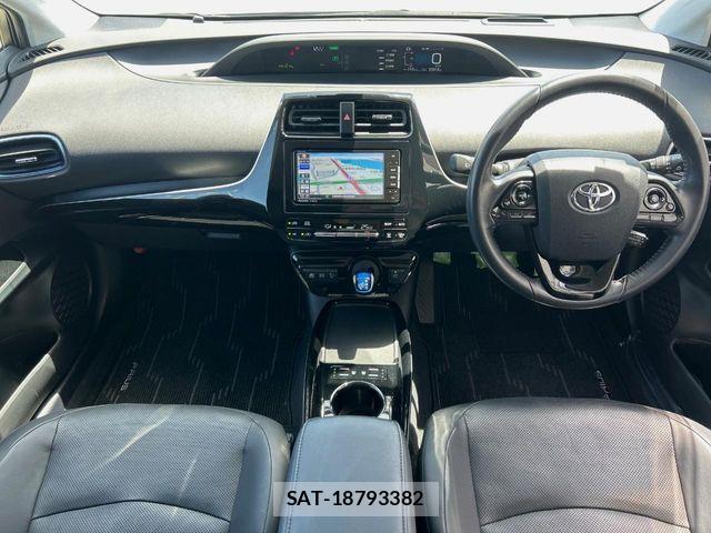 Toyota PRIUS 2021-11 7223790-1