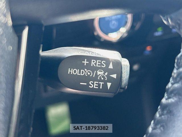 Toyota PRIUS 2021-11 7223790-4