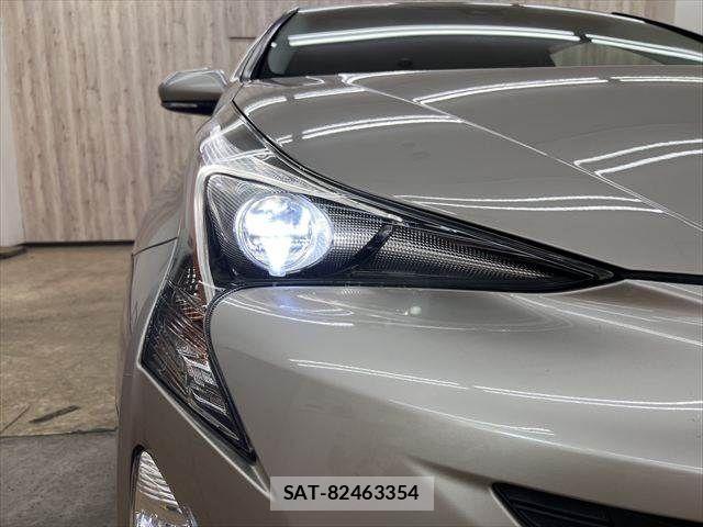 Toyota PRIUS 2016-06 7215771-29