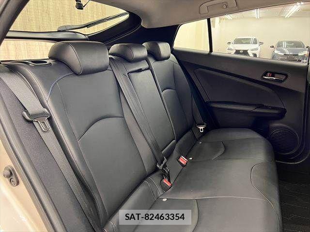 Toyota PRIUS 2016-06 7215771-7