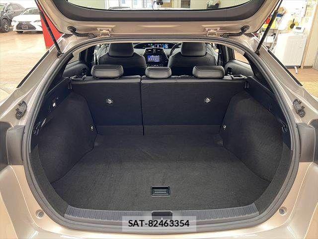 Toyota PRIUS 2016-06 7215771-8