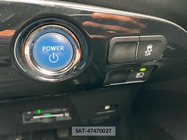 Toyota PRIUS 2019-10 7223775-10