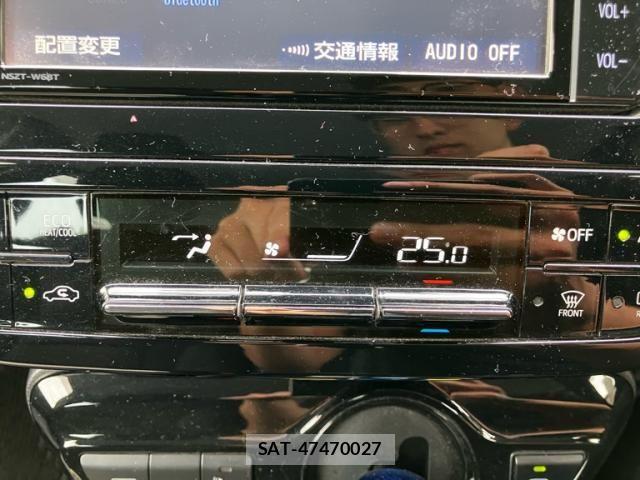 Toyota PRIUS 2019-10 7223775-16