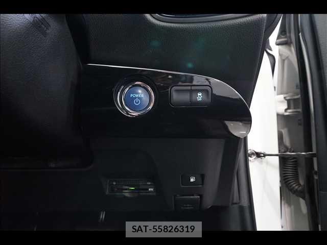 Toyota PRIUS 2016-04 7223695-13