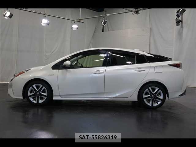 Toyota PRIUS 2016-04 7223695-14