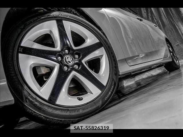 Toyota PRIUS 2016-04 7223695-3