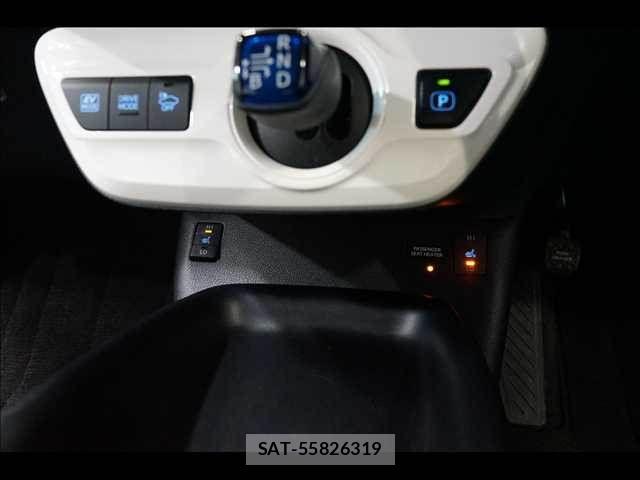 Toyota PRIUS 2016-04 7223695-6