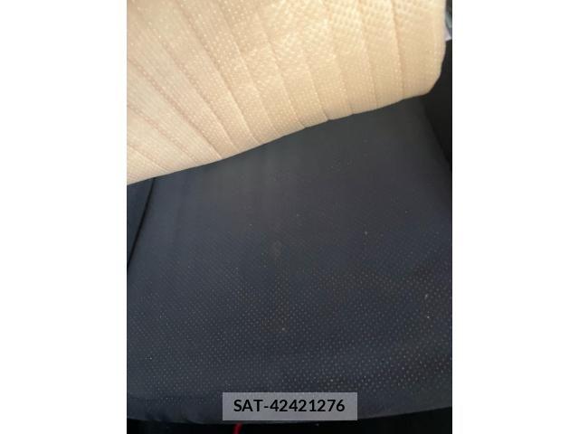Toyota PRIUS 2013-05 7223658-12
