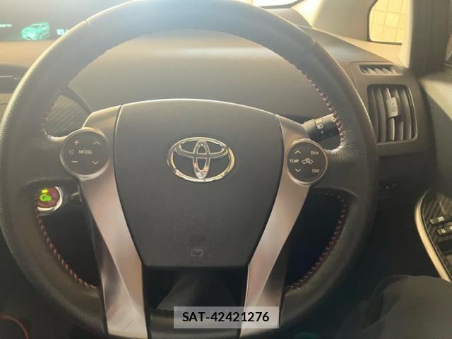 Toyota PRIUS 2013-05 7223658-13