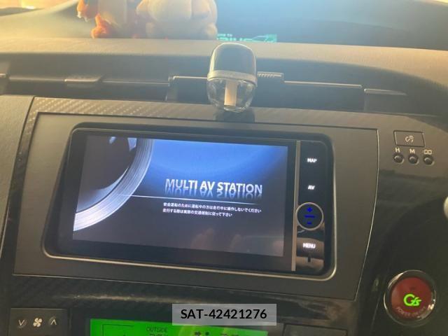 Toyota PRIUS 2013-05 7223658-14