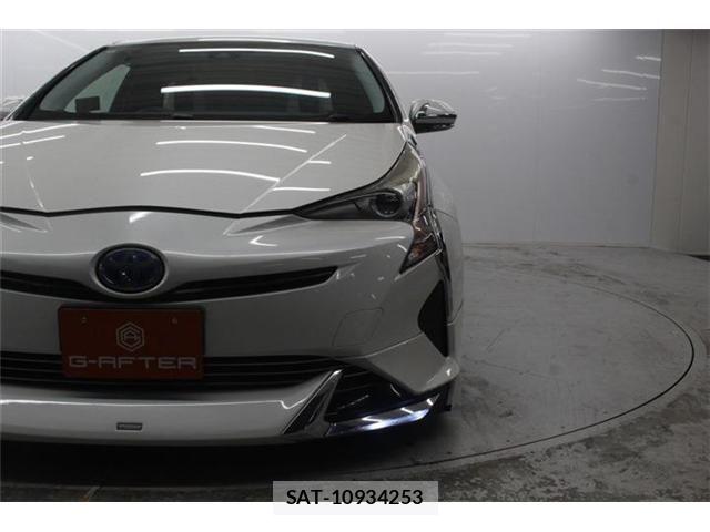 Toyota PRIUS 2015-12 7223688-14