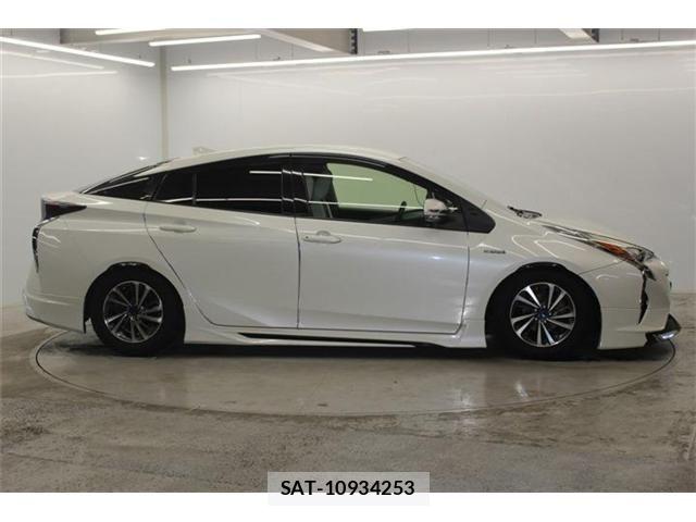 Toyota PRIUS 2015-12 7223688-4