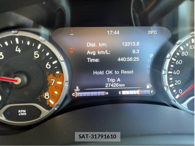Toyota PRIUS 2016-06 7223697-17