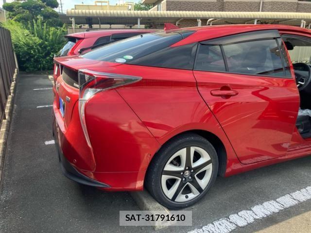 Toyota PRIUS 2016-06 7223697-2