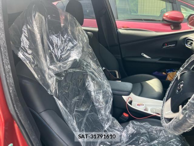 Toyota PRIUS 2016-06 7223697-6
