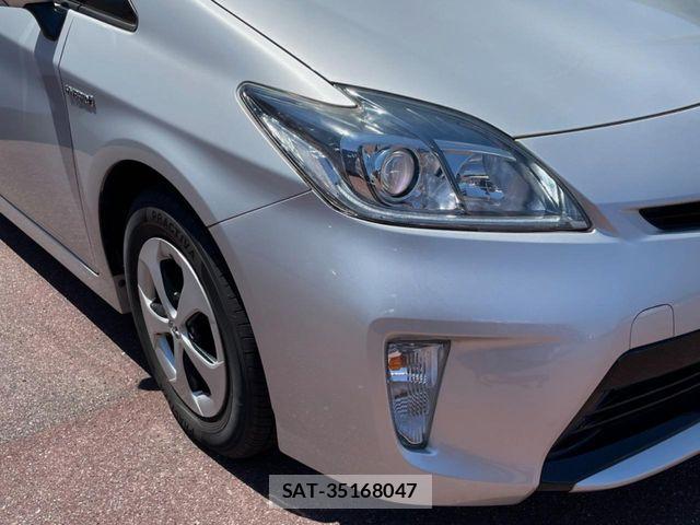 Toyota PRIUS 2014-10 7223680-12