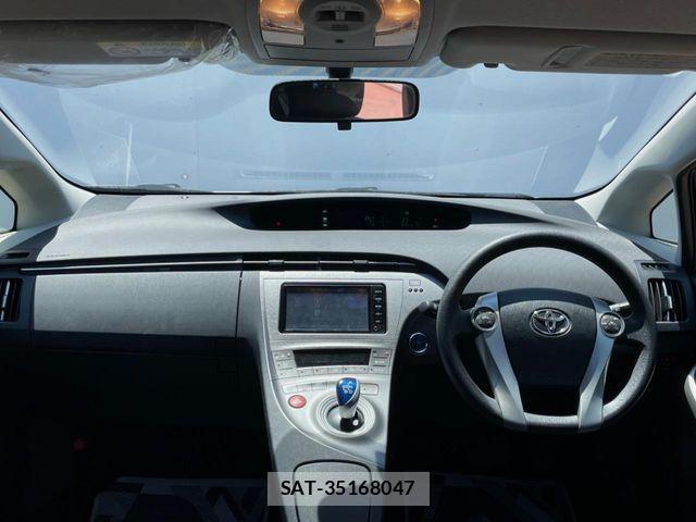 Toyota PRIUS 2014-10 7223680-1
