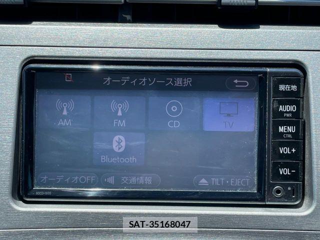 Toyota PRIUS 2014-10 7223680-6