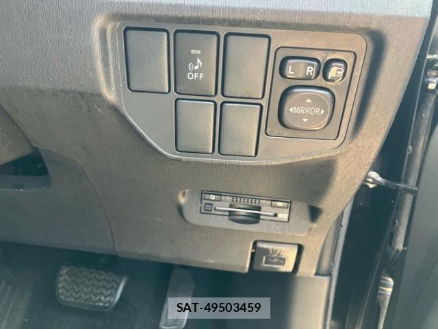 Toyota PRIUS 2013-08 7223665-9