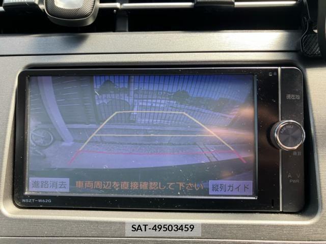 Toyota PRIUS 2013-08 7223665-12