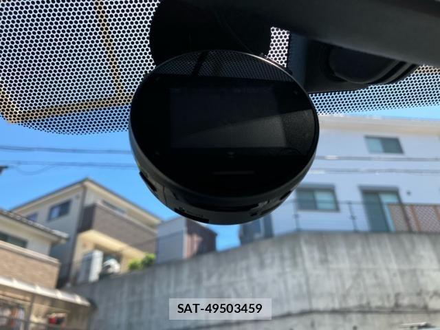 Toyota PRIUS 2013-08 7223665-16